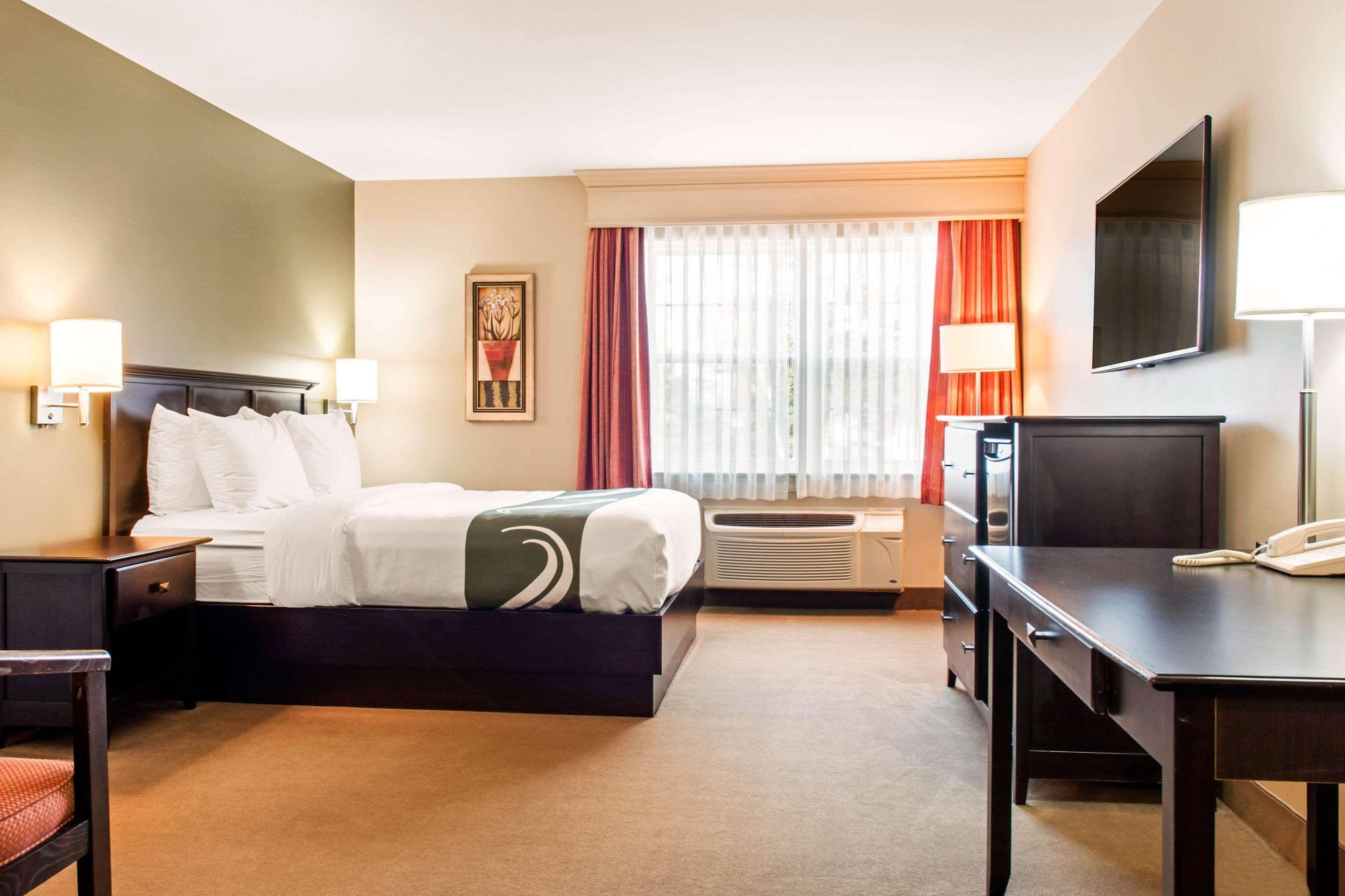 Quality Inn & Suites Amsterdam Saint John Zewnętrze zdjęcie