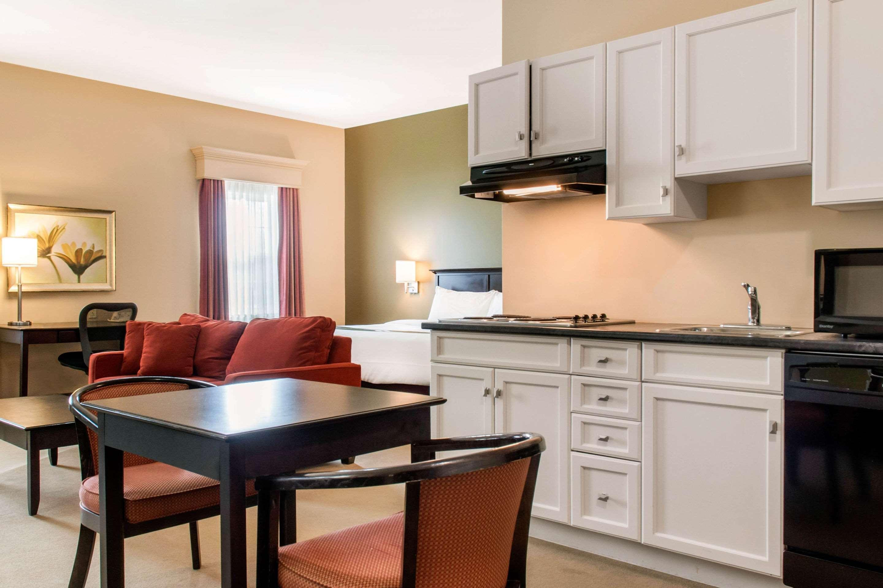 Quality Inn & Suites Quispamsis Rothesay Zewnętrze zdjęcie