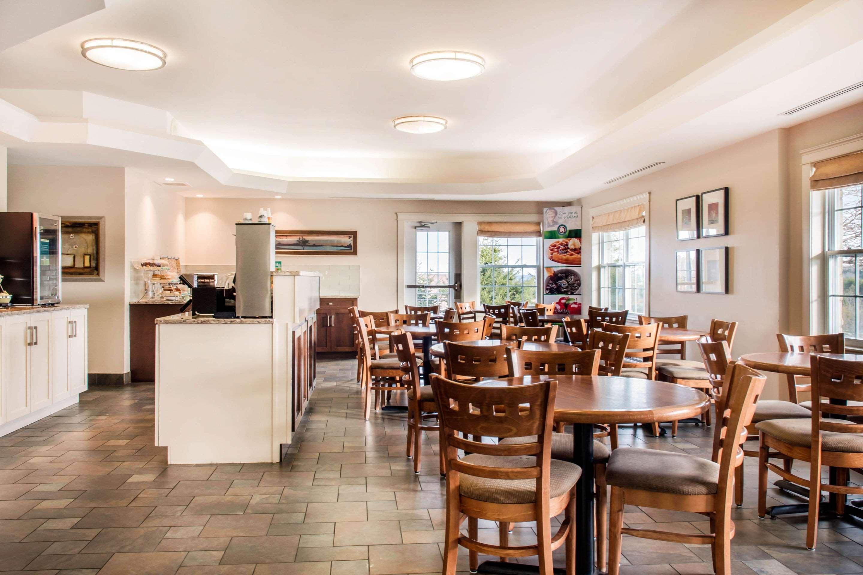Quality Inn & Suites Quispamsis Rothesay Zewnętrze zdjęcie