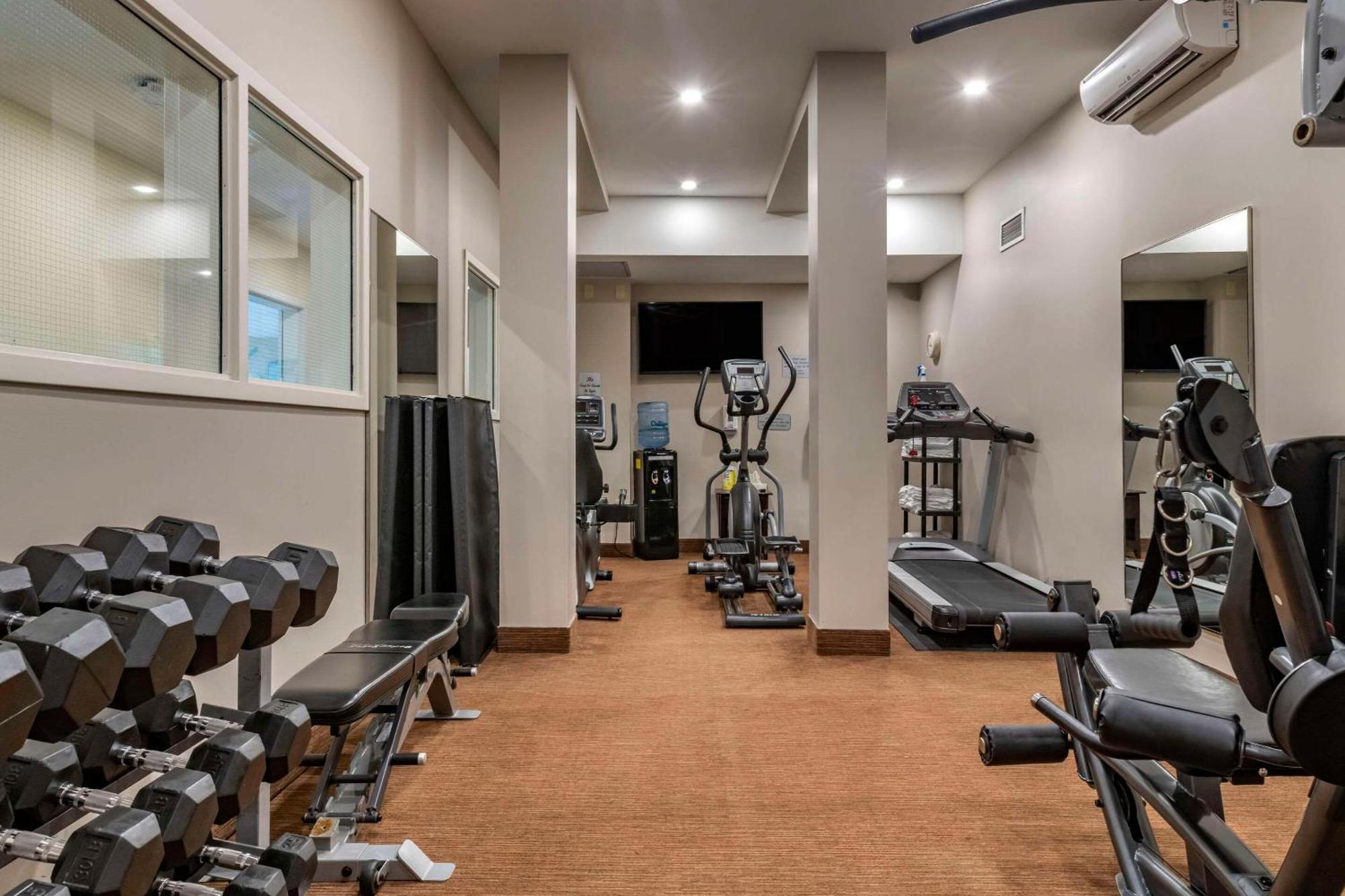 Quality Inn & Suites Quispamsis Rothesay Zewnętrze zdjęcie